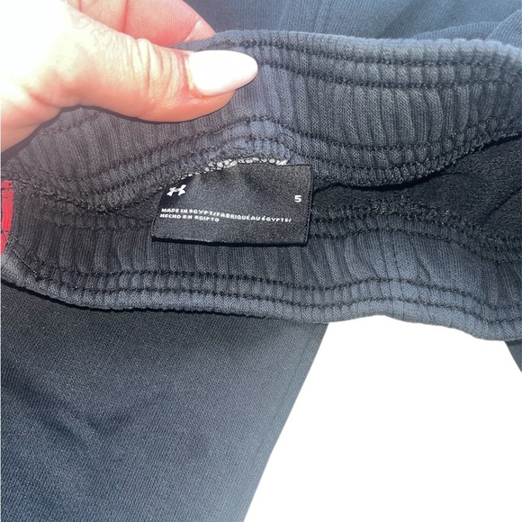 Under Armour Red and black sweatshirt and pants set - Picture 7 of 7